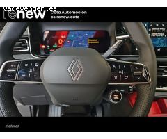 Renault 5 E-Tech Iconic cinq autonomia confort 110 kW de 2024 con 5.000 Km por 32.990 EUR. en Madrid