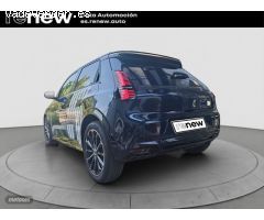Renault 5 E-Tech Iconic cinq autonomia confort 110 kW de 2024 con 6.000 Km por 32.990 EUR. en Madrid