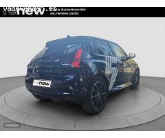 Renault 5 E-Tech Iconic cinq autonomia confort 110 kW de 2024 con 6.000 Km por 32.990 EUR. en Madrid