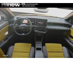 Renault 5 E-Tech Iconic cinq autonomia confort 110 kW de 2024 con 6.000 Km por 32.990 EUR. en Madrid