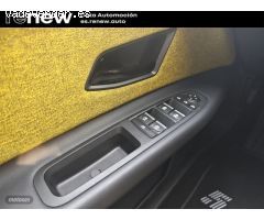 Renault 5 E-Tech Iconic cinq autonomia confort 110 kW de 2024 con 6.000 Km por 32.990 EUR. en Madrid