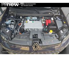 Renault 5 E-Tech Iconic cinq autonomia confort 110 kW de 2024 con 6.000 Km por 32.990 EUR. en Madrid