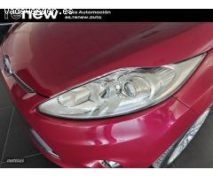 Ford Fiesta 1.6 TITANIUM 95CV de 2012 con 150.000 Km por 6.990 EUR. en Madrid