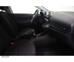 Hyundai i20 1.0 TGDI Klass 74 kW (100 CV) de 2022 con 28.209 Km por 15.990 EUR. en Guadalajara
