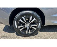 Volvo XC 60 2.0 B4 D MOMENTUM PRO AUTO 197 5P de 2021 con 106.848 Km por 31.500 EUR. en Cordoba