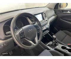 Hyundai Tucson 2.0 CRDI 136CV Tecno Sky de 2016 con 120.400 Km por 16.990 EUR. en Cadiz