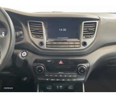 Hyundai Tucson 2.0 CRDI 136CV Tecno Sky de 2016 con 120.400 Km por 16.990 EUR. en Cadiz
