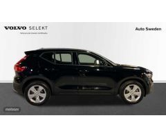 Volvo XC40 2.0 B3 CORE AUTO 5P de 2024 con 31.024 Km por 33.700 EUR. en Valencia