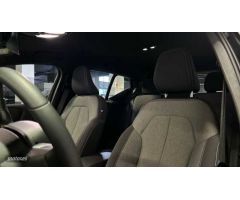 Volvo XC40 2.0 B3 CORE AUTO 5P de 2024 con 31.024 Km por 33.700 EUR. en Valencia