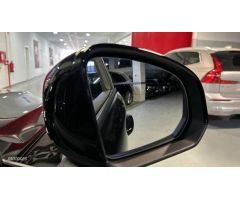 Volvo XC40 2.0 B3 CORE AUTO 5P de 2024 con 31.024 Km por 33.700 EUR. en Valencia