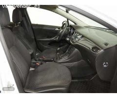 Opel Astra 1.4T Selective 125 de 2019 con 59.700 Km por 12.490 EUR. en Cadiz