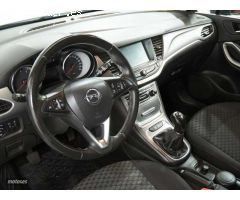 Opel Astra 1.4T Selective 125 de 2019 con 59.700 Km por 12.490 EUR. en Cadiz