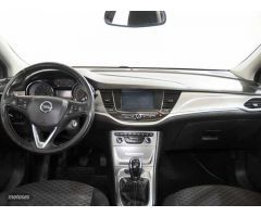 Opel Astra 1.4T Selective 125 de 2019 con 59.700 Km por 12.490 EUR. en Cadiz