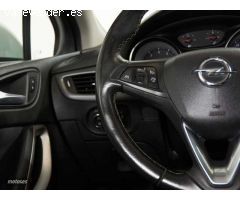 Opel Astra 1.4T Selective 125 de 2019 con 59.700 Km por 12.490 EUR. en Cadiz