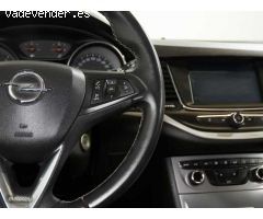 Opel Astra 1.4T Selective 125 de 2019 con 59.700 Km por 12.490 EUR. en Cadiz