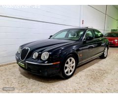 Jaguar S-Type 3.0 v6 executive de 2004 con 268.000 Km por 3.800 EUR. en Sevilla