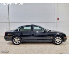 Jaguar S-Type 3.0 v6 executive de 2004 con 268.000 Km por 3.800 EUR. en Sevilla