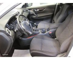 Nissan Qashqai 1.5 dCi 110cv Acenta de 2015 con 240.000 Km por 8.499 EUR. en Ciudad Real