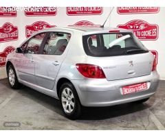 Peugeot 307 1.6 XS de 2003 con 116.977 Km por 4.590 EUR. en Tarragona