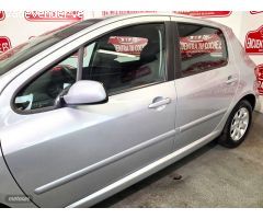 Peugeot 307 1.6 XS de 2003 con 116.977 Km por 4.590 EUR. en Tarragona