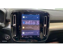 Volvo XC40 2.0 B3 PLUS DARK AUTO 5P de 2023 con 25.937 Km por 35.900 EUR. en Murcia