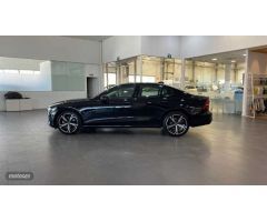 Volvo S60 2.0 B4 P PLUS DARK DCT 4P de 2024 con 11.057 Km por 41.900 EUR. en Murcia