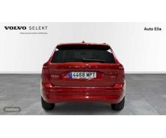 Volvo XC 60 XC60 Core, B4 Mild Hybrid, Diesel de 2024 con 15.000 Km por 44.500 EUR. en Madrid