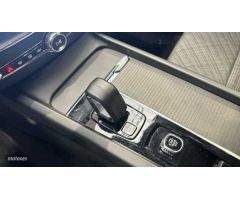 Volvo XC 60 XC60 Core, B4 Mild Hybrid, Diesel de 2024 con 15.000 Km por 44.500 EUR. en Madrid
