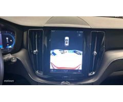 Volvo XC 60 XC60 Core, B4 Mild Hybrid, Diesel de 2024 con 15.000 Km por 44.500 EUR. en Madrid