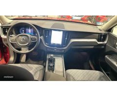 Volvo XC 60 XC60 Core, B4 Mild Hybrid, Diesel de 2024 con 15.000 Km por 44.500 EUR. en Madrid