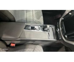 Volvo XC 60 XC60 Core, B4 Mild Hybrid, Diesel de 2024 con 15.000 Km por 44.500 EUR. en Madrid