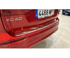 Volvo XC 60 XC60 Core, B4 Mild Hybrid, Diesel de 2024 con 15.000 Km por 44.500 EUR. en Madrid