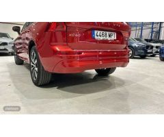 Volvo XC 60 XC60 Core, B4 Mild Hybrid, Diesel de 2024 con 15.000 Km por 44.500 EUR. en Madrid