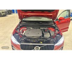 Volvo XC 60 XC60 Core, B4 Mild Hybrid, Diesel de 2024 con 15.000 Km por 44.500 EUR. en Madrid