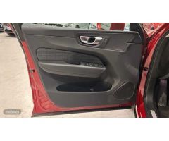 Volvo XC 60 XC60 Core, B4 Mild Hybrid, Diesel de 2024 con 15.000 Km por 44.500 EUR. en Madrid