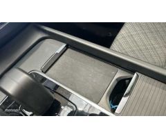 Volvo XC 60 XC60 Core, B4 Mild Hybrid, Diesel de 2024 con 15.000 Km por 44.500 EUR. en Madrid