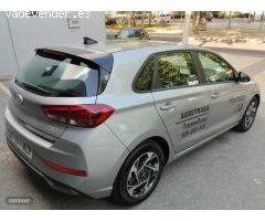 Hyundai i30 1.0 TGDI Klass 48V 100 de 2025 con 697 Km por 24.500 EUR. en Ciudad Real