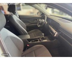 Hyundai Kona 1.0 TGDI 48V Tecno 4x2 de 2025 con 9 Km por 29.990 EUR. en Cadiz