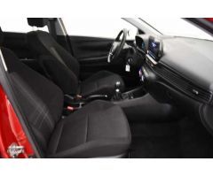 Hyundai Bayon 1.2 MPI Klass de 2024 con 14.478 Km por 17.990 EUR. en Cadiz