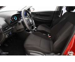 Hyundai Bayon 1.2 MPI Klass de 2024 con 14.478 Km por 17.990 EUR. en Cadiz