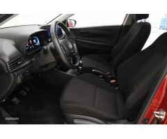 Hyundai Bayon 1.2 MPI Klass de 2024 con 19.618 Km por 17.990 EUR. en Cadiz