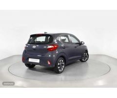 Hyundai i10 1.0 MPI Klass de 2024 con 11.690 Km por 14.900 EUR. en Barcelona