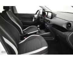 Hyundai i10 1.0 MPI Klass de 2024 con 10.983 Km por 13.900 EUR. en Salamanca