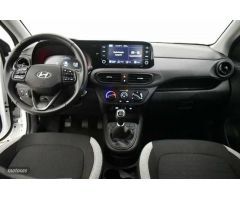 Hyundai i10 1.0 MPI Klass de 2024 con 10.983 Km por 13.900 EUR. en Salamanca