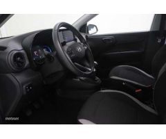 Hyundai i10 1.0 MPI Klass de 2024 con 9.393 Km por 14.700 EUR. en Salamanca
