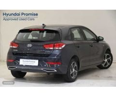 Hyundai i30 1.0 TGDI Klass LR 48V 120 de 2024 con 21.108 Km por 19.900 EUR. en Salamanca