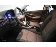 Hyundai i30 1.0 TGDI Klass LR 48V 120 de 2024 con 21.108 Km por 19.900 EUR. en Salamanca