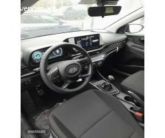 Hyundai i20 1.0 TGDI Klass 48V 100 de 2024 con 20 Km por 22.100 EUR. en Madrid