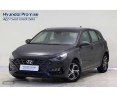 Hyundai i30 1.0 TGDI Klass LR 48V 120 de 2024 con 10.639 Km por 19.900 EUR. en Madrid