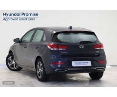 Hyundai i30 1.0 TGDI Klass LR 48V 120 de 2024 con 10.639 Km por 19.900 EUR. en Madrid